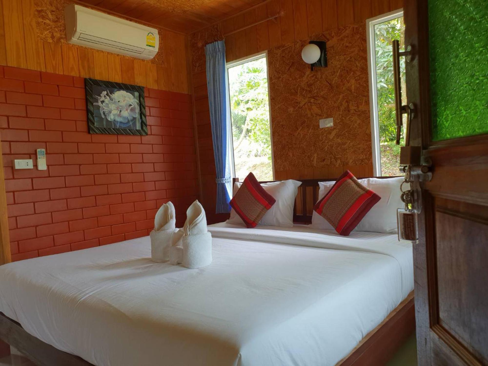 Baan Suan Hill Resort Ban Tha Khun Eksteriør bilde