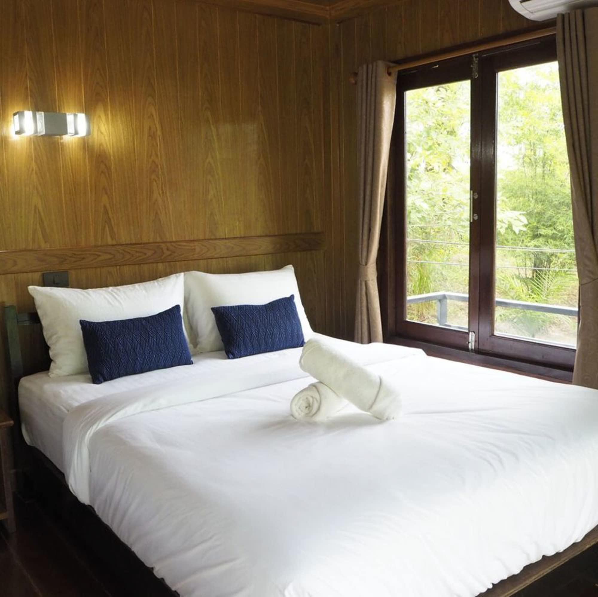 Baan Suan Hill Resort Ban Tha Khun Eksteriør bilde