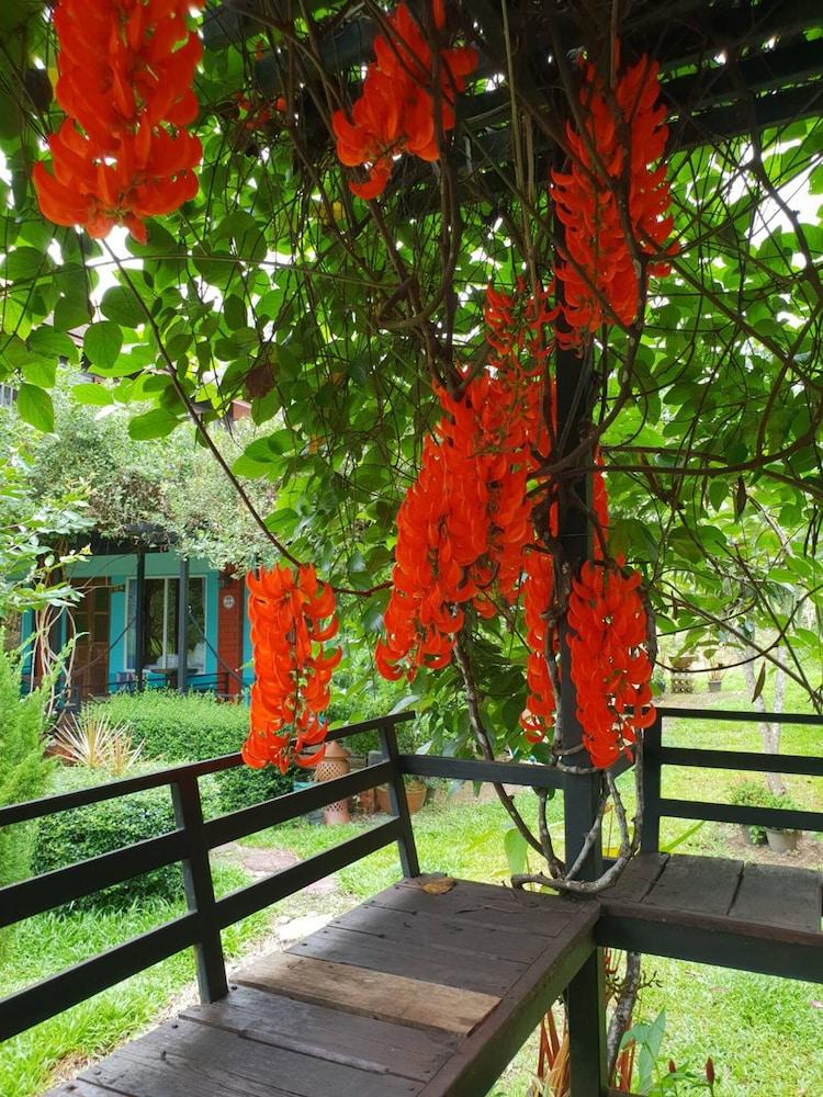 Baan Suan Hill Resort Ban Tha Khun Eksteriør bilde
