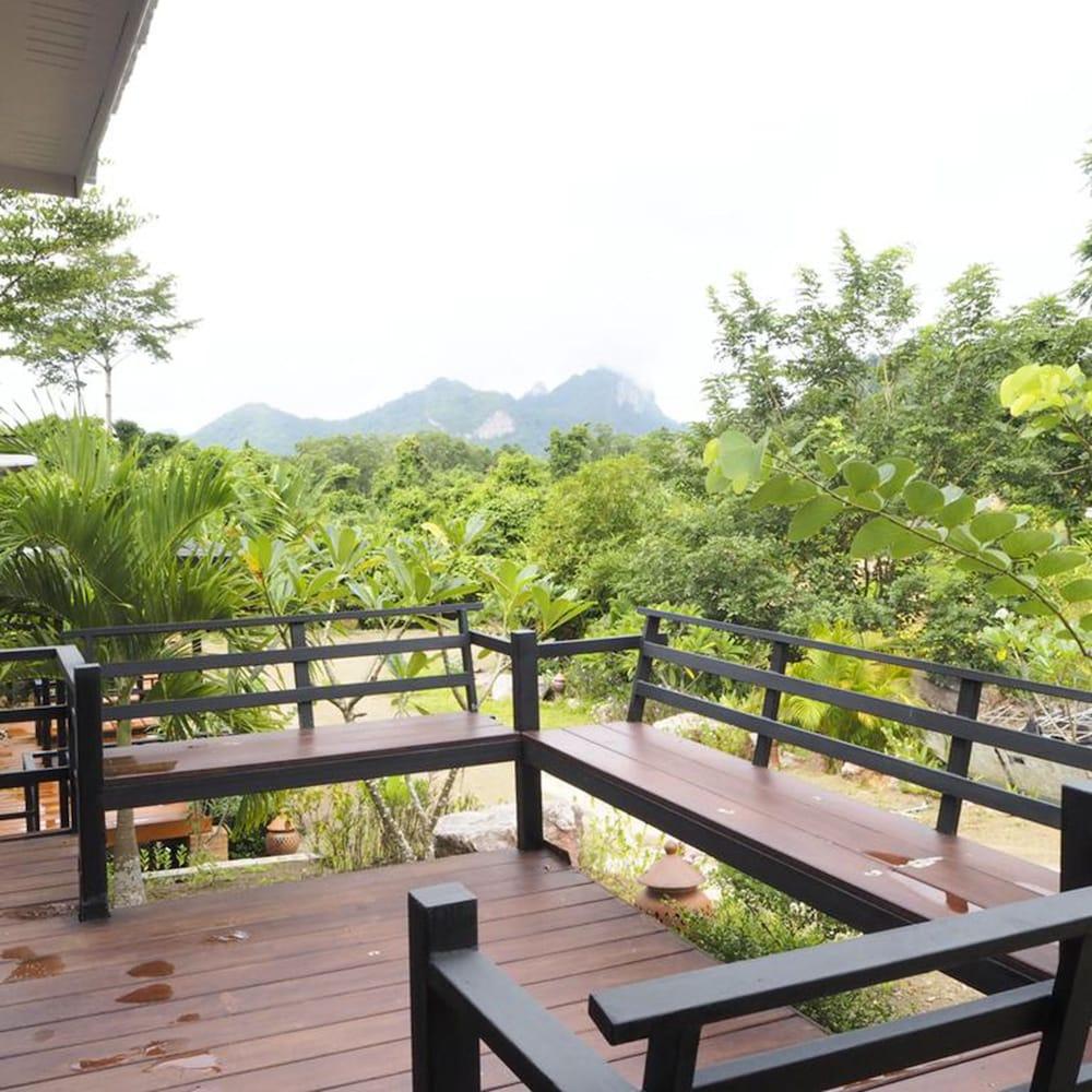 Baan Suan Hill Resort Ban Tha Khun Eksteriør bilde