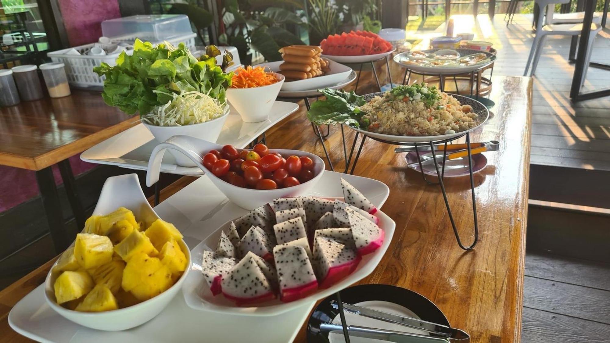 Baan Suan Hill Resort Ban Tha Khun Eksteriør bilde