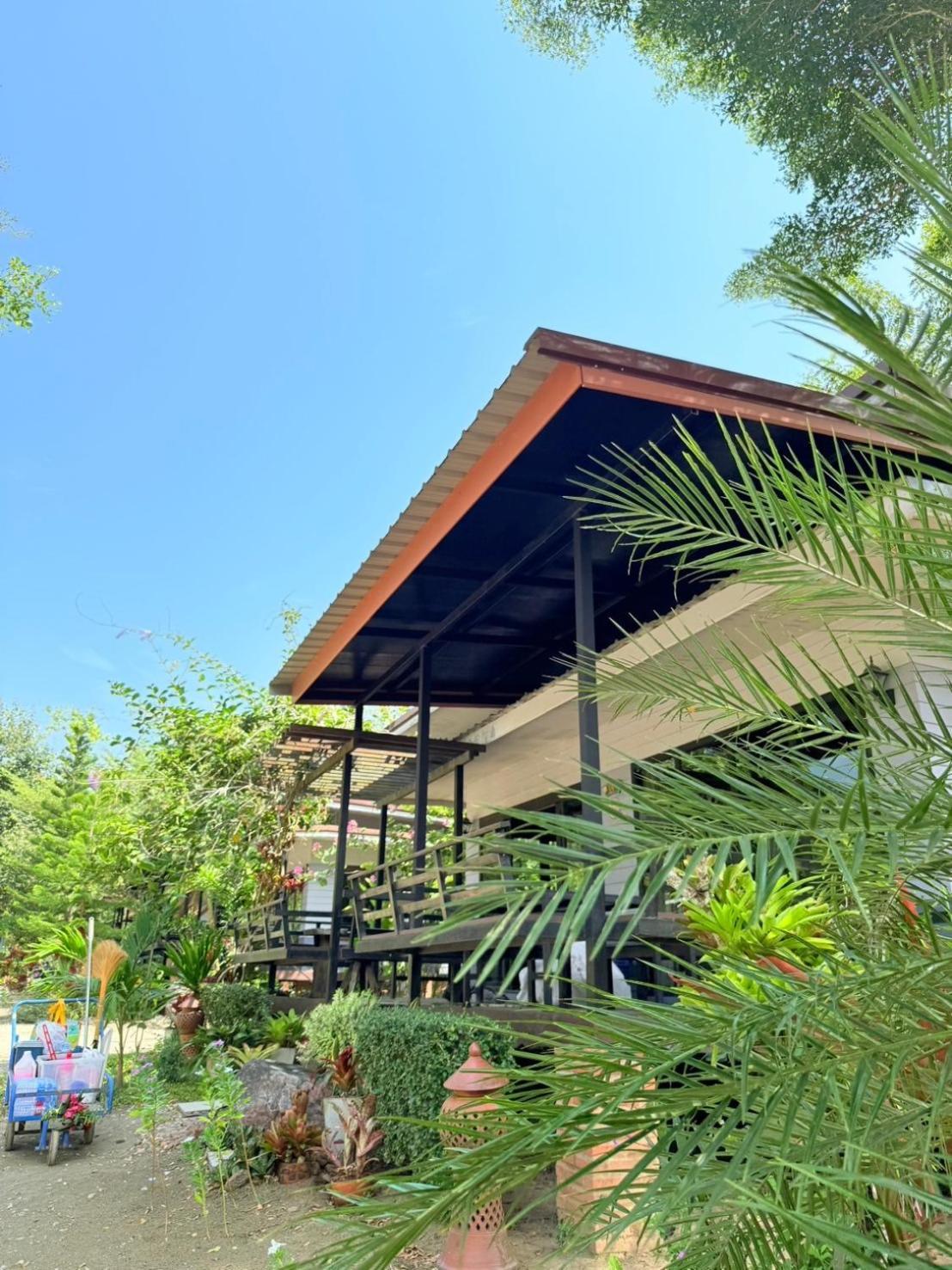 Baan Suan Hill Resort Ban Tha Khun Eksteriør bilde