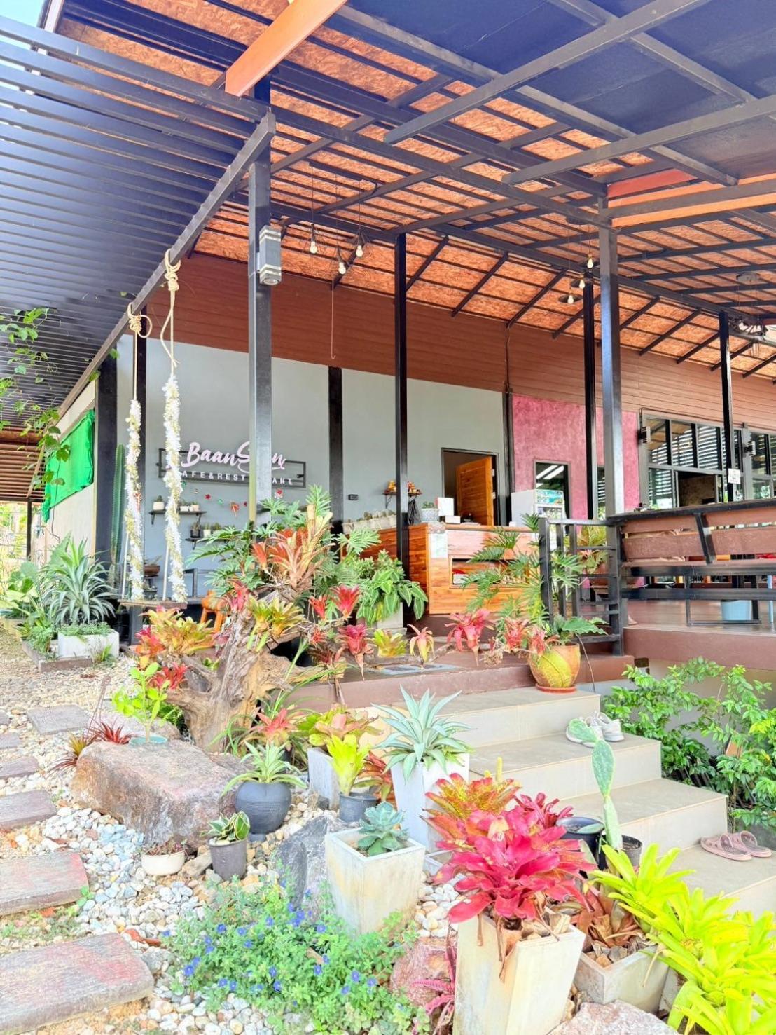 Baan Suan Hill Resort Ban Tha Khun Eksteriør bilde