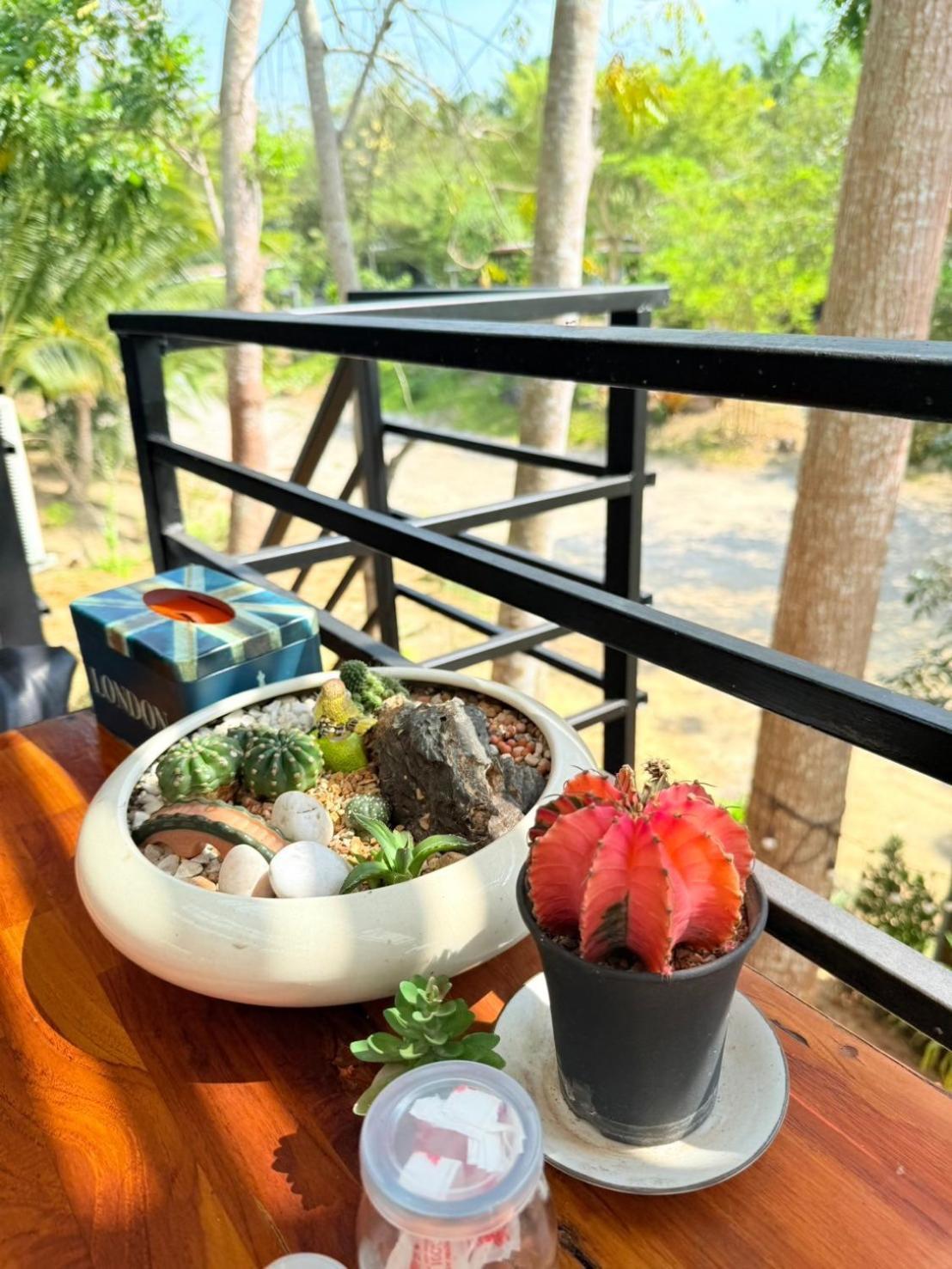 Baan Suan Hill Resort Ban Tha Khun Eksteriør bilde