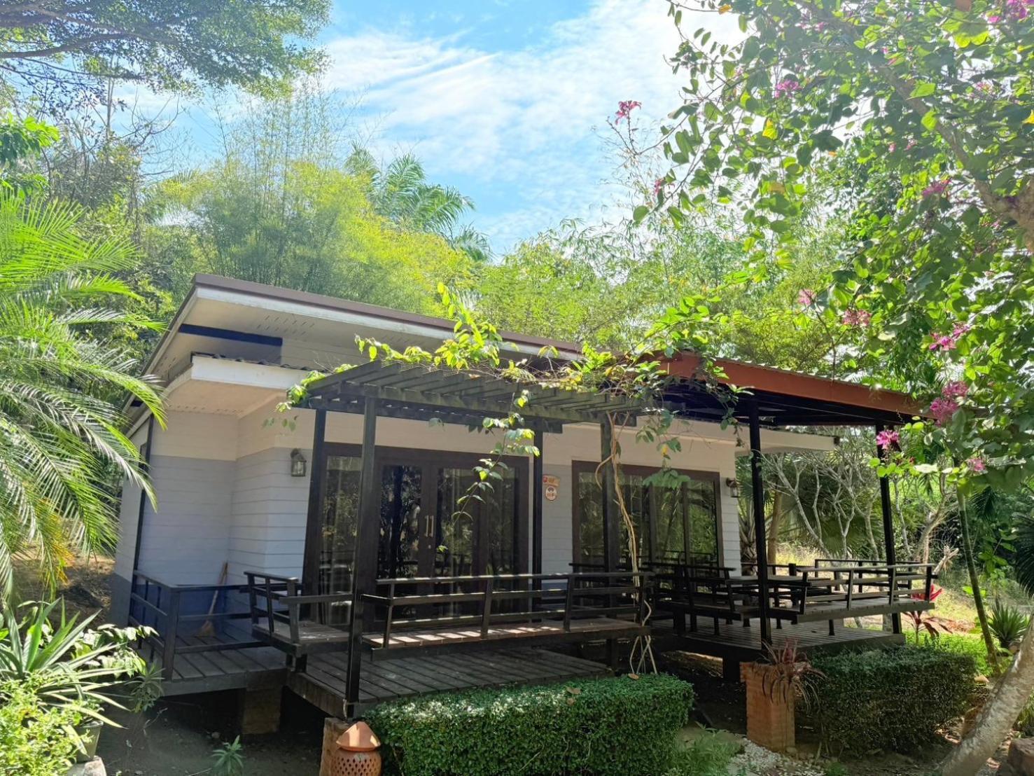 Baan Suan Hill Resort Ban Tha Khun Eksteriør bilde