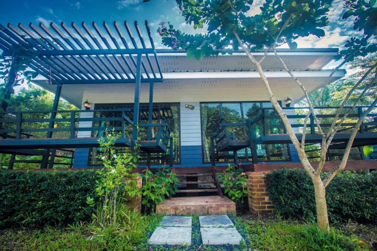 Baan Suan Hill Resort Ban Tha Khun Eksteriør bilde